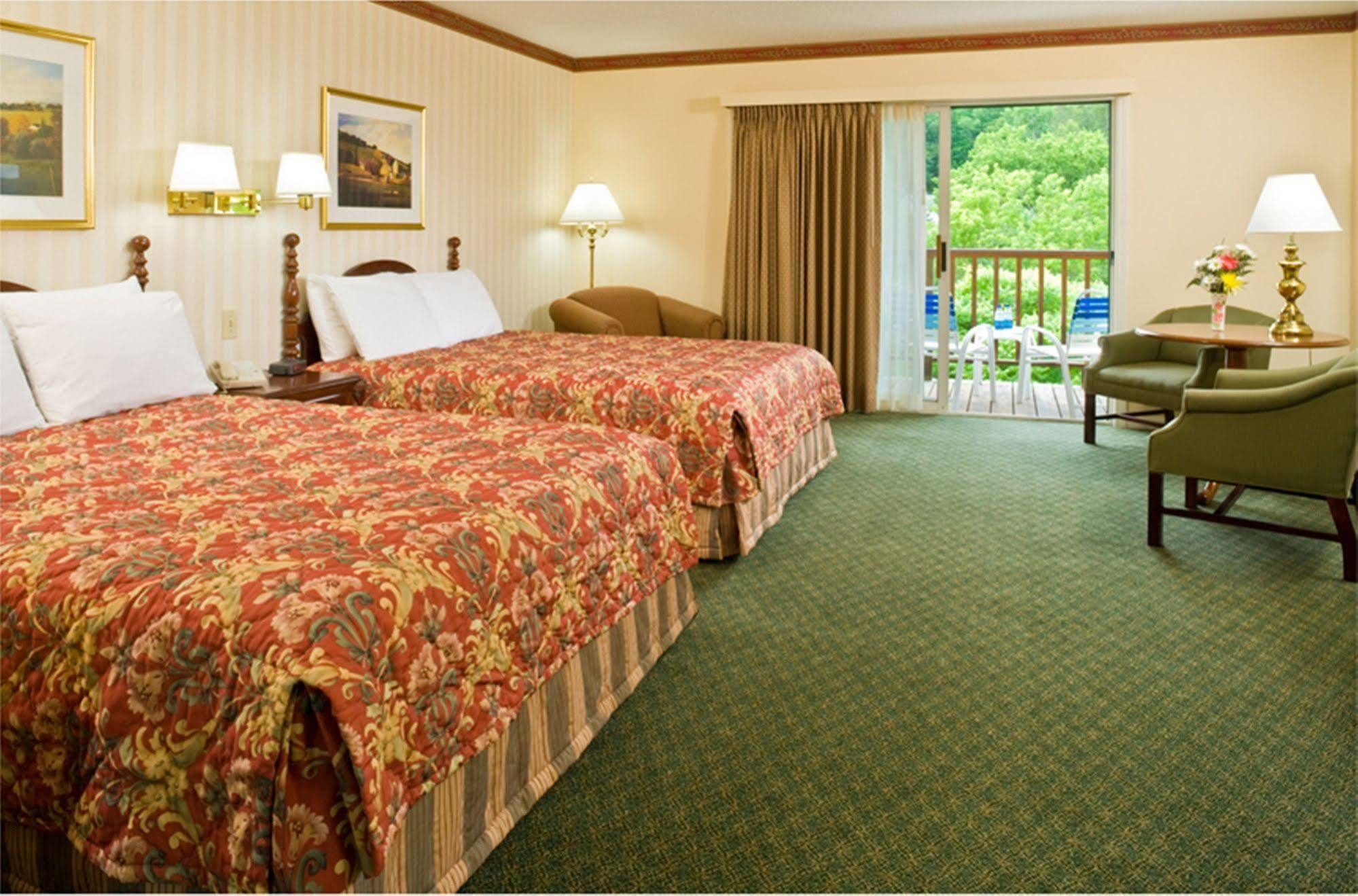 Fairbanks Inn Saint Johnsbury Ruang foto